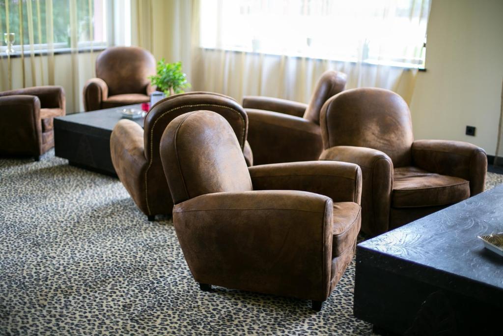 Hotel Seebrunn Am Wallersee Хенндорф-ам-Валлерзее Экстерьер фото